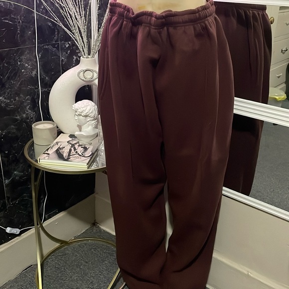 PrettyLittleThing Pants - PRETTYLITTLETHING Oversized Sweatpants